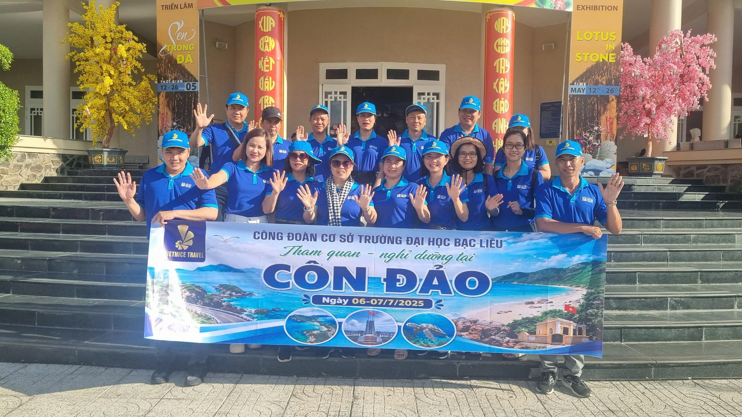 CHI BỘ KHOA NÔNG NGHIỆP VÀ THỦY SẢN TỔ CHỨC SINH HOẠT CHUYÊN ĐỀ QUÝ III NĂM 2026 QUA HÀNH TRÌNH “VỀ NGUỒN” TẠI VÙNG ĐẤT THIÊNG CÔN ĐẢO